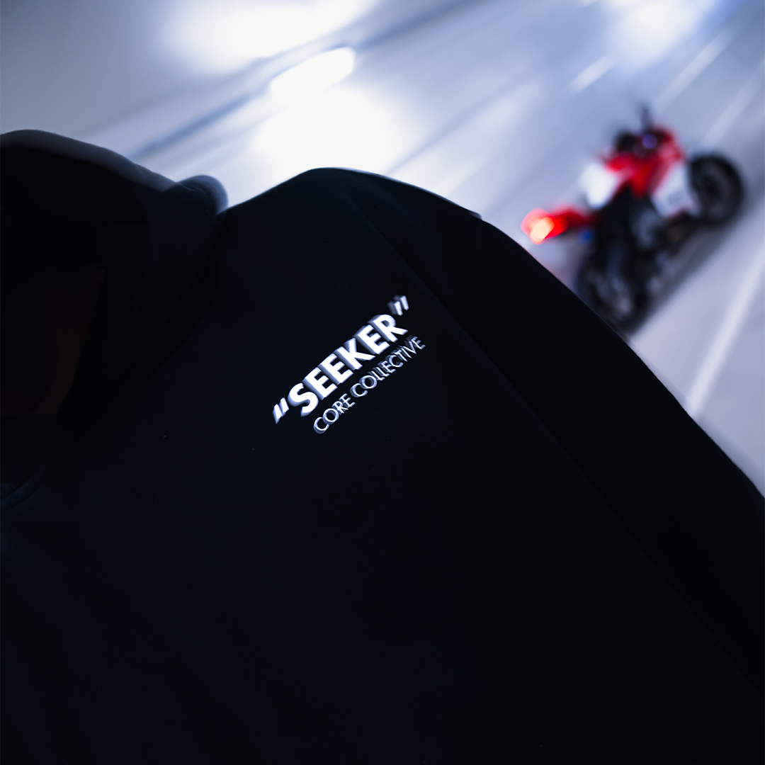 COLECTIVO CORE - SUDADERA CON CAPUCHA